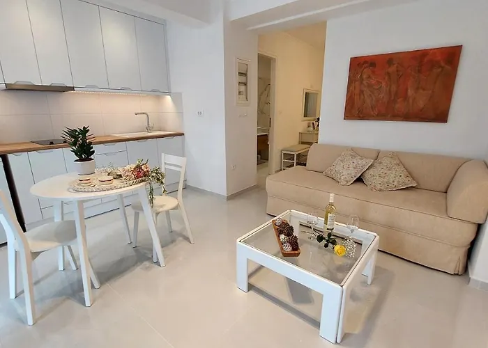 Apartament Mouses Erato