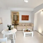 Апартаменты Mouses Erato *
